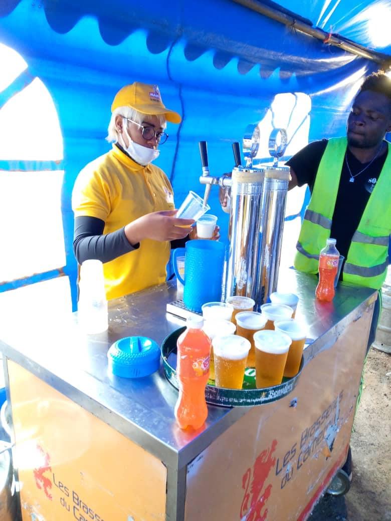 black framed eyeglasses